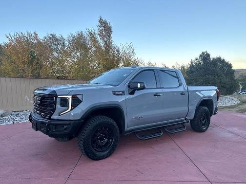 2024 GMC Sierra 1500 AT4X