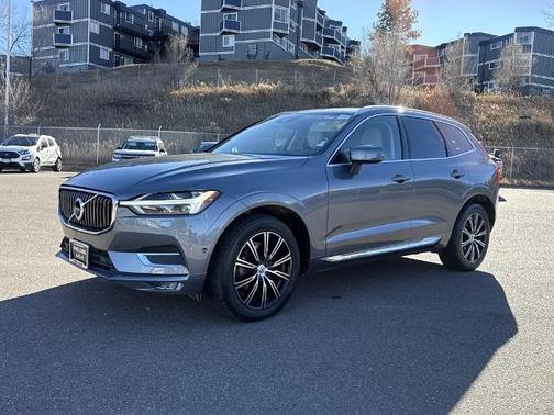 2019 Volvo XC60 T5 INSCRIPTION