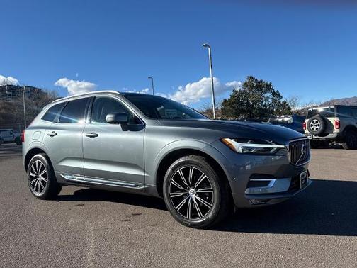 2019 Volvo XC60 T5 INSCRIPTION