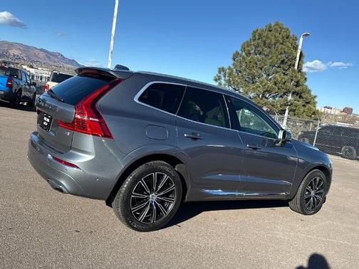 2019 Volvo XC60 T5 INSCRIPTION