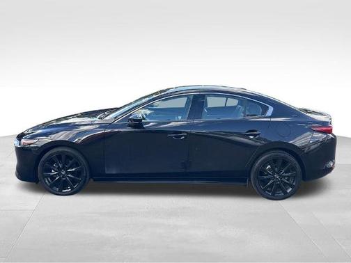 JET BLACK MICA 2022 Mazda Mazda3 PREMIUM