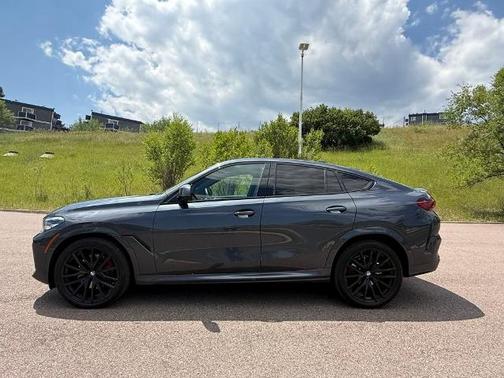 2022 BMW X6 XDRIVE40I