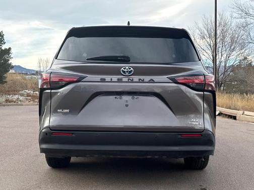 2021 Toyota Sienna XLE