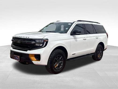 STAR WHITE MET TRI-COAT 2026 Ford Expedition TREMOR