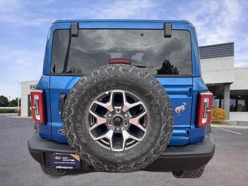 VELOCITY BLUE METALLIC 2025 Ford Bronco BADLANDS