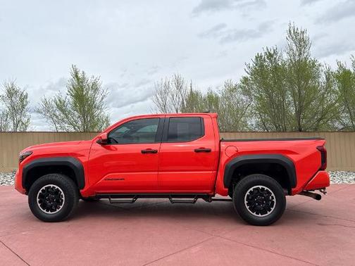 2024 Toyota Tacoma TRD OFF ROAD