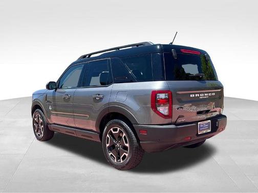 CARBONIZED GRAY METALLIC 2023 Ford Bronco Sport OUTER BANKS