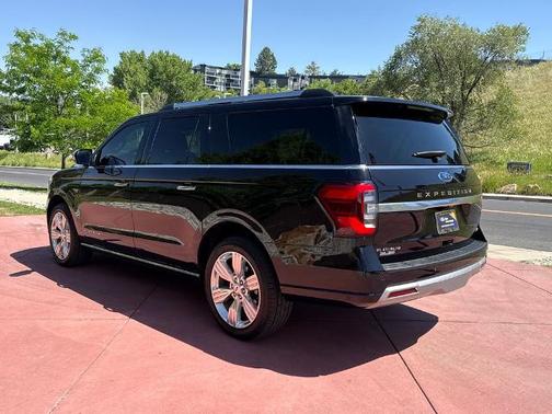 AGATE BLACK METALLIC 2024 Ford Expedition PLATINUM