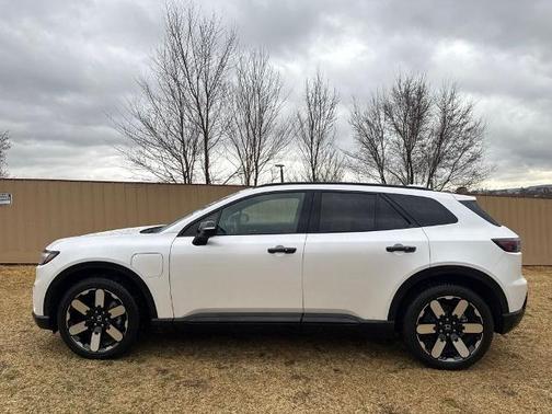 White 2024 Honda Prologue ELITE