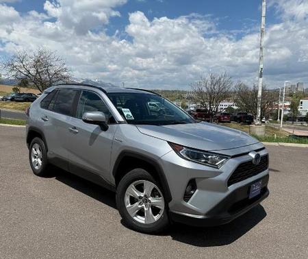 2020 Toyota RAV4 XLE