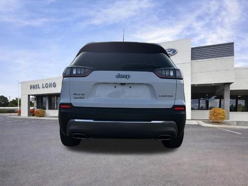 Bright White Clearcoat 2021 Jeep Cherokee LIMITED
