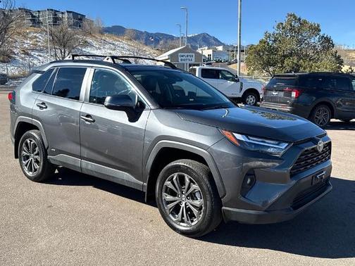 2024 Toyota RAV4 XLE PREMIUM