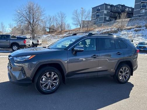 2024 Toyota RAV4 XLE PREMIUM