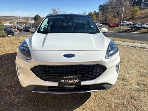 2022 Ford Escape TITANIUM