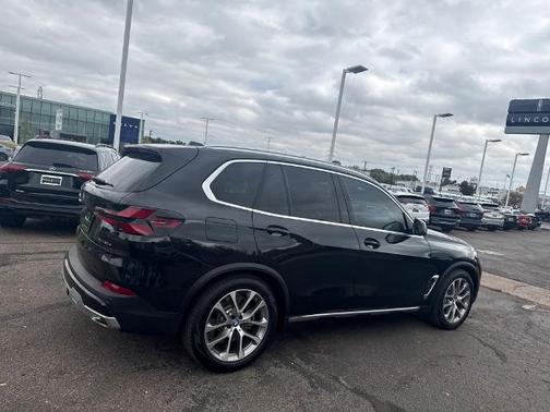 2025 BMW X5 XDRIVE50E