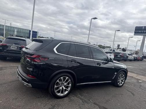 2025 BMW X5 XDRIVE50E