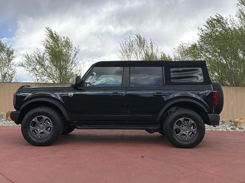 SHADOW BLACK 2024 Ford Bronco BIG BEND
