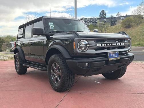 SHADOW BLACK 2024 Ford Bronco BIG BEND