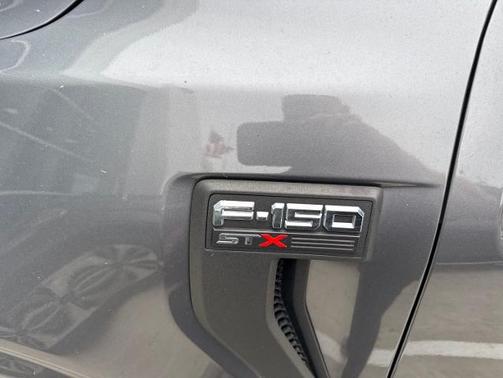 CARBONIZED GRAY METALLIC 2022 Ford F-150 XL