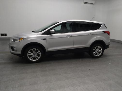Ingot Silver Metallic 2019 Ford Escape SE