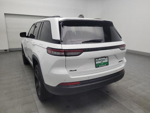 Bright White Clearcoat 2023 Jeep Grand Cherokee Limited