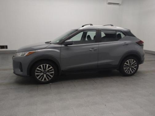 Gray 2022 Nissan Kicks SV
