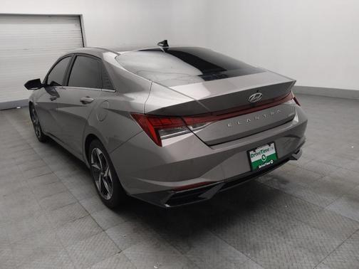 Fluid Metal 2022 Hyundai ELANTRA Limited