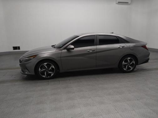 Fluid Metal 2022 Hyundai ELANTRA Limited