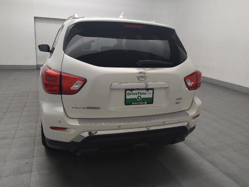 2019 Nissan Pathfinder SV