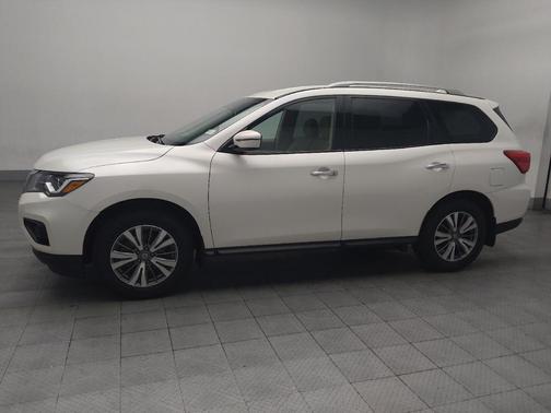 2019 Nissan Pathfinder SV