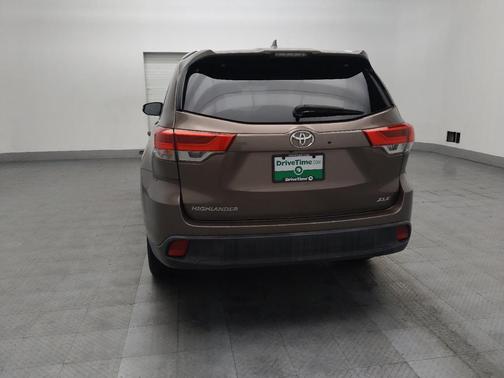 Toasted Walnut Pearl 2018 Toyota Highlander XLE