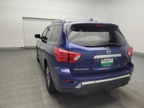 2019 Nissan Pathfinder SL