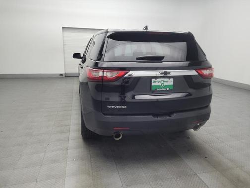 Mosaic Black Metallic 2018 Chevrolet Traverse LS
