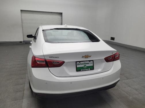 Summit White 2025 Chevrolet Malibu FWD 1LT