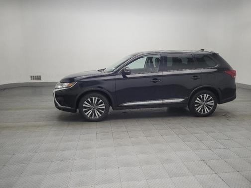 2020 Mitsubishi Outlander SE