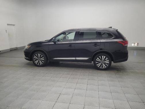 2020 Mitsubishi Outlander SE