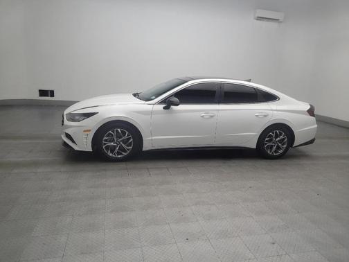 Quartz White 2022 Hyundai SONATA SEL