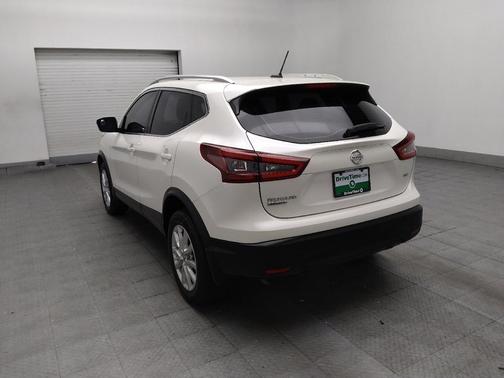 Pearl White Tricoat 2020 Nissan Rogue Sport SV