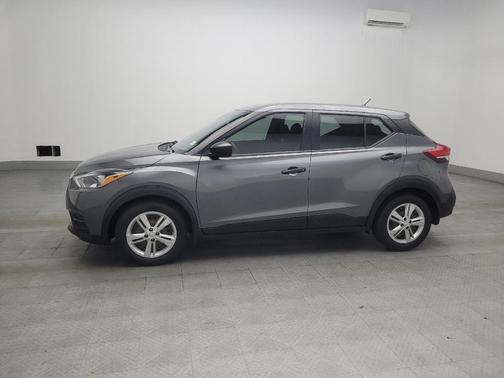 Gun Metallic 2020 Nissan Kicks S