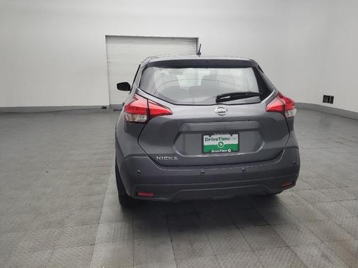 Gun Metallic 2020 Nissan Kicks S