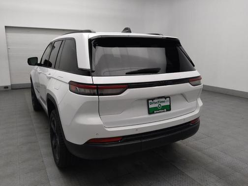 2022 Jeep Grand Cherokee Altitude