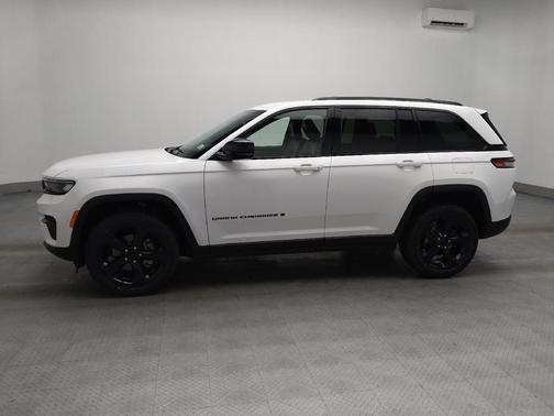 2022 Jeep Grand Cherokee Altitude
