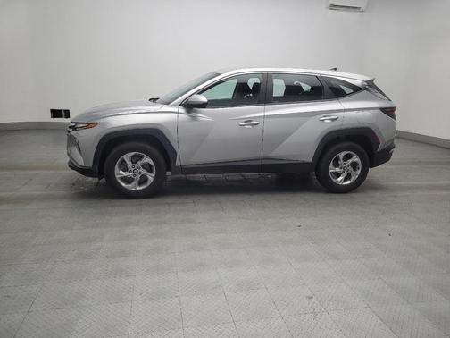 Silver 2024 Hyundai TUCSON SE