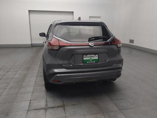 Gray 2021 Nissan Kicks S