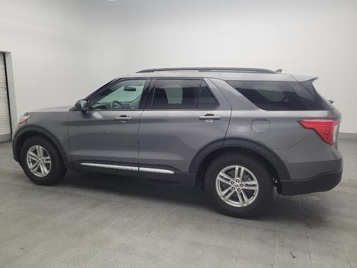 Carbonized Gray Metallic 2022 Ford Explorer XLT