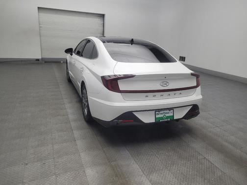 Quartz White 2022 Hyundai SONATA SEL
