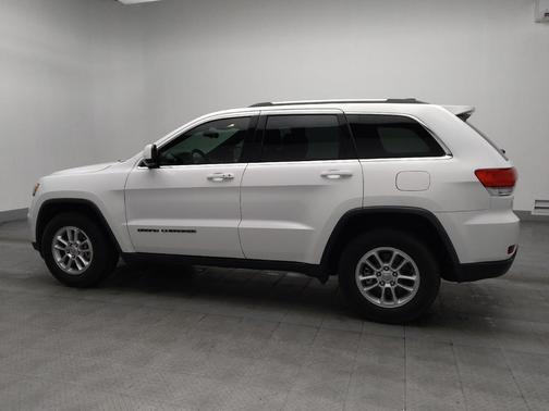 Bright White Clearcoat 2018 Jeep Grand Cherokee Laredo E