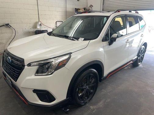 Crystal White Pearl 2024 Subaru Forester Sport