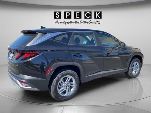 Phantom Black 2026 Hyundai TUCSON SE