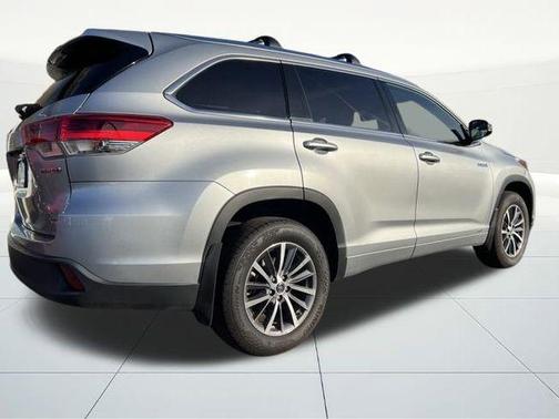 2017 Toyota Highlander Hybrid XLE